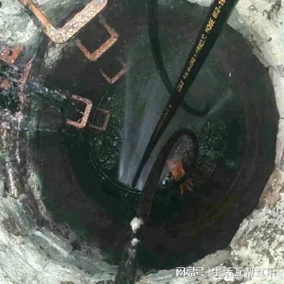 南京玄武区商业广场疏通污水管道♑地下室排污管道清洗(图2)