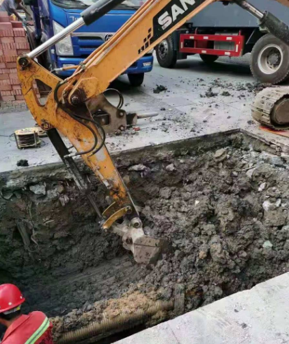 上海工厂管道开挖整改上海市政道路雨污分流管道建设排污安装(图3)