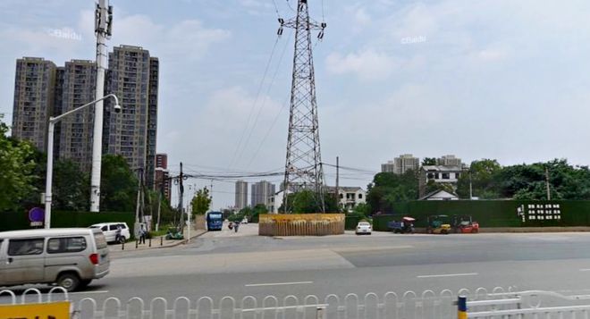 黄陂老大难系列之二：腾龙大道和盘龙一路上的电线杆(图2)