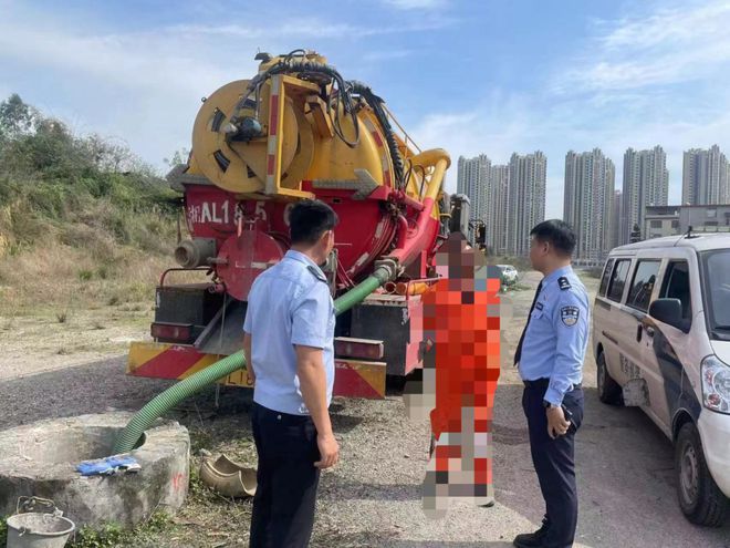 看吐了！业主把桂林某中学附近这幕告到公安局！学生每天上学被折磨的生不如死(图1)
