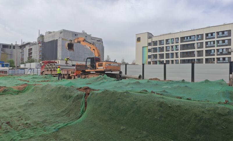 中铁一局团结市政道路项目众德路后续施工掀起大干高潮(图1)