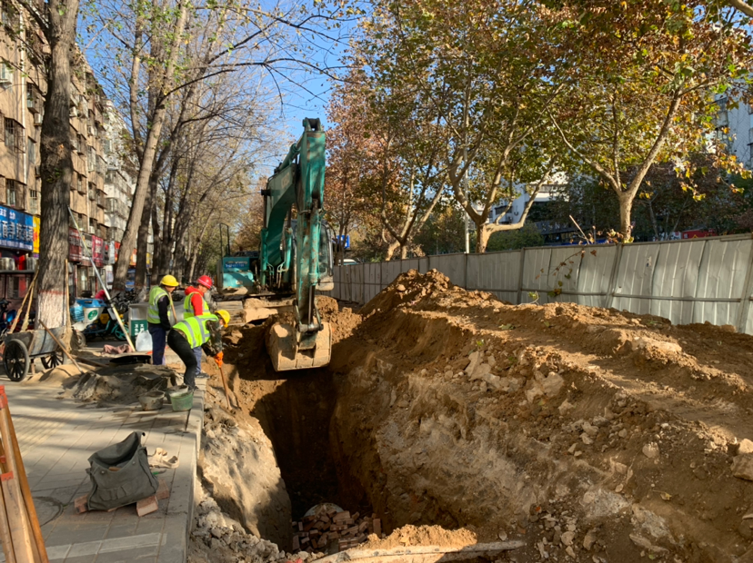 市区汉阳路新建污水管道工程加快推进(图1)