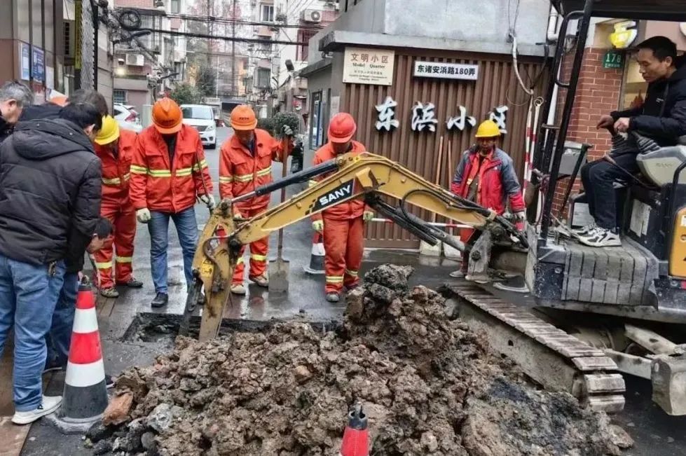 江苏路街道充分发挥12345热线“连心桥”作用解决群众诉求！(图4)