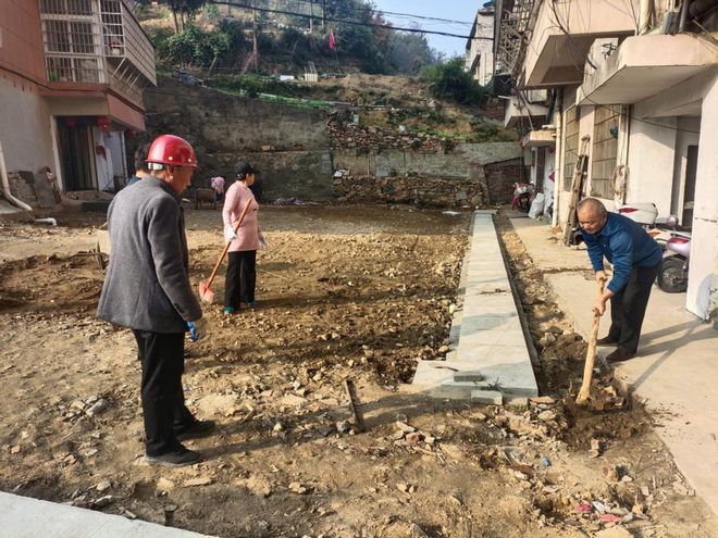新县艾洼社区：党建引领共治理三无小区焕新颜(图2)