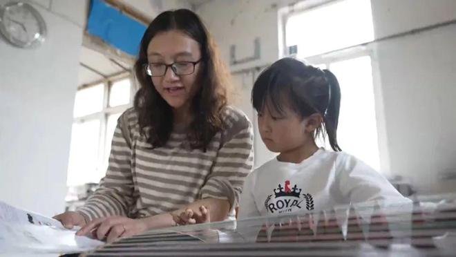 《梦改》迎来“卷妈躺爸”一家四口两极化需求愁坏设计师(图1)