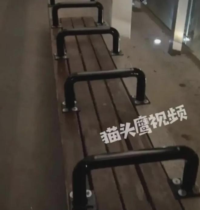 昆山好人公园焊接椅子钢管的是你们拆除的也是你们！(图2)