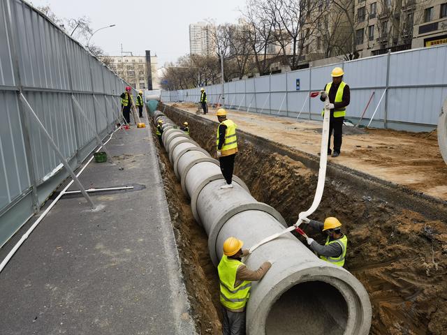 正式入汛郑州城管多举措做好城市防汛工作(图1)