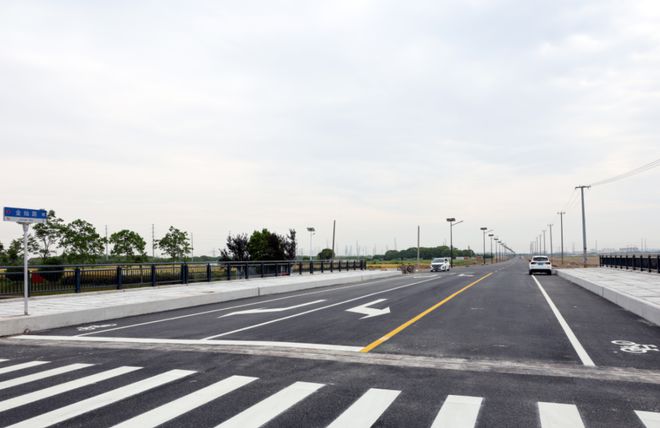 “金灿路”通车+电力迁改大提速！金山为Ta拼出“黄金赛道”(图2)