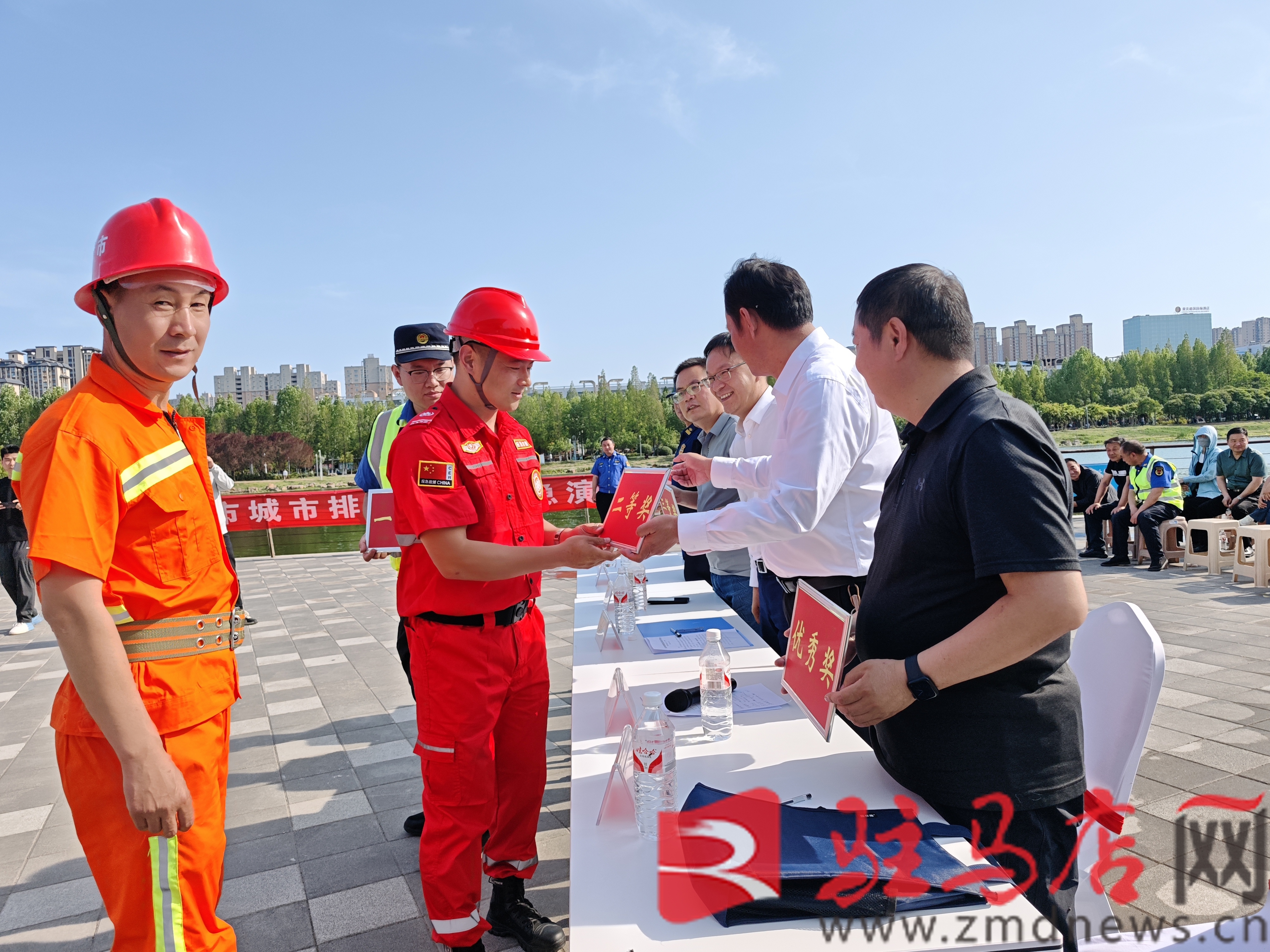 我市举行2025年度城市排水防涝应急演练(图3)