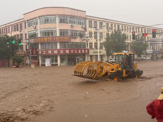 雨洪之下山村的救援与自救(图2)