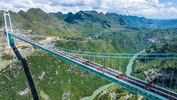 英媒感叹中国将建成世界第一高桥：速度令人印象深刻(图1)