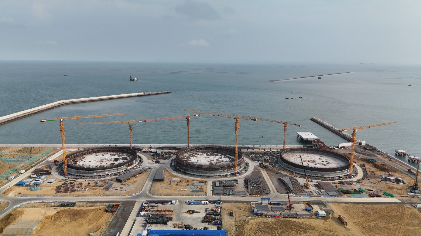 连云港赣榆区打造长三角新能源“巨无霸气仓”(图2)