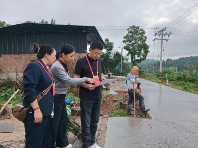 遂宁安居区凤凰街道精准发力解民忧为移民幸福生活贡献人大力量(图3)