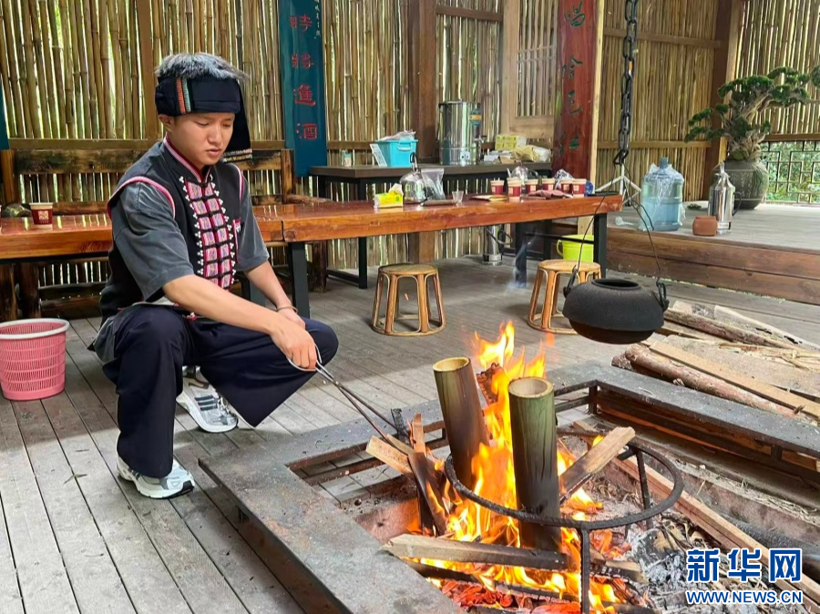 千里边疆国旗飘｜边关美、边民富、边防固云南边疆开满民族团结进步花(图4)