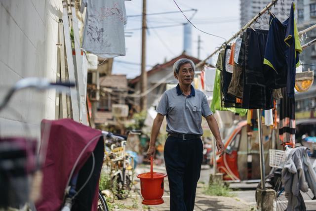 上海正式宣布:全面告别“拎马桶”!“一户都不能放弃”居民激动:心里满是盼头(图5)