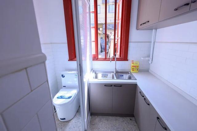 上海正式宣布:全面告别“拎马桶”!“一户都不能放弃”居民激动:心里满是盼头(图2)