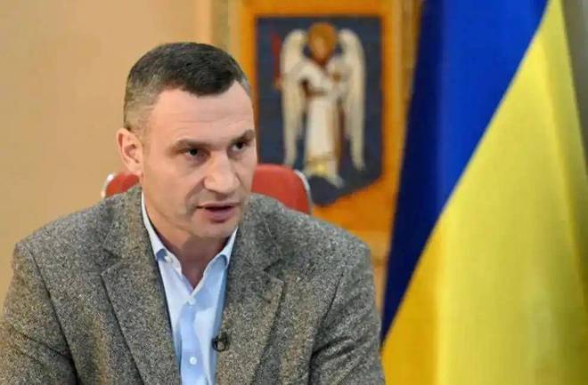 突发特讯！乌克兰通告全球：基辅遭俄导弹袭击城市一片残骸引发全球高度关注(图2)