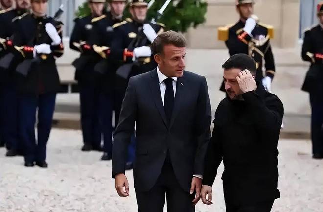 突发特讯！乌克兰通告全球：基辅遭俄导弹袭击城市一片残骸引发全球高度关注(图4)