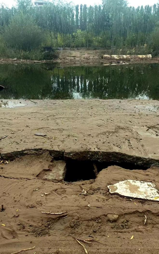 银川:河东机场污水直排黄河当地村镇称已通知处理(图2)