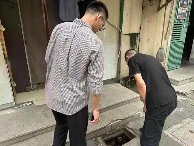 路面恶臭商户无法经营怎么办?一张小卡片让问题“秒清”(图2)