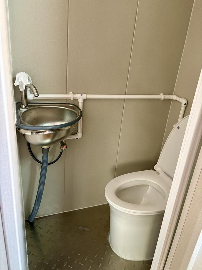 告别“拎马桶”｜一平方米的改变有多难？(图3)