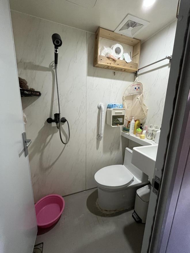 再见每天清晨公厕前排队倒马桶的日子｜一平方米的改变有多难(图4)