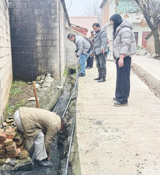 贵州纳雍：疏通“堵心”排污管绘就干群同心圆(图2)