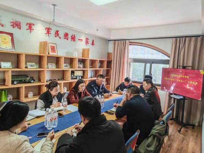 车流呼啸中的“路障”四团的他们用铣刨机“治愈”了居民的耳朵(图2)