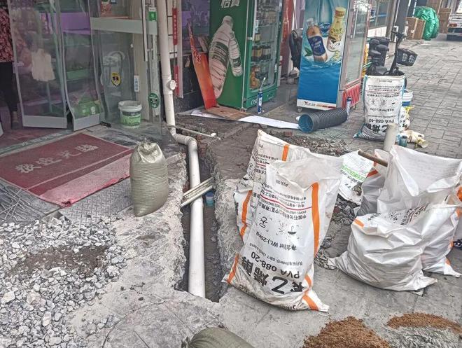 “神操作”！老旧小区多年难题巧化解(图1)