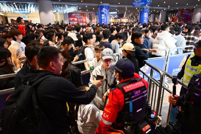 民生微实事暖民心海珠赤岗街绘就幸福生活新图景(图4)