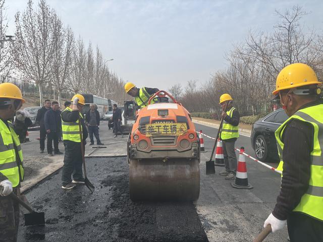 郑州聚焦民生痛点推进“城管进社区”奏响“暖冬四部曲”(图3)