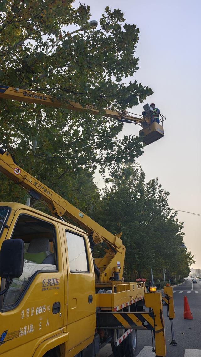 郑州聚焦民生痛点推进“城管进社区”奏响“暖冬四部曲”(图1)