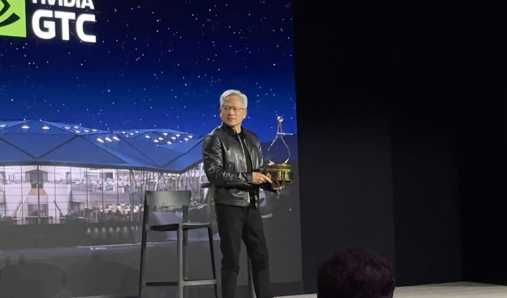 黄仁勋105分钟对话实录:万亿美元这么赚!谈中国、H200、养虾、Groq炮轰DLSS5批评者(图7)
