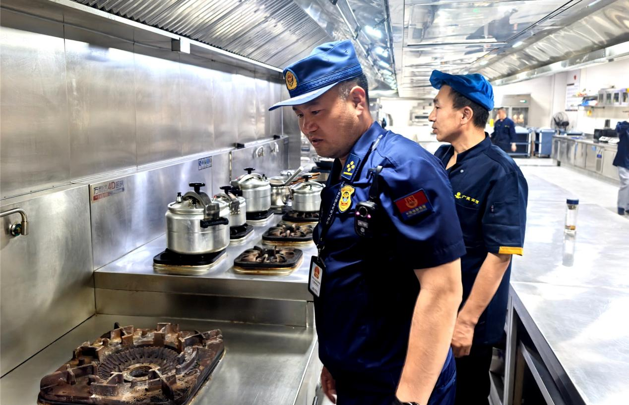 山西省广灵县:多措并举织密消防安全防护网(图1)